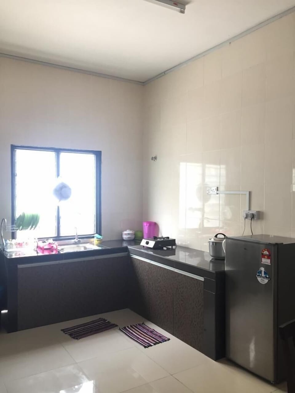 Economy House, 4 Bedrooms | Private kitchen | Full-size fridge, stovetop, rice cooker