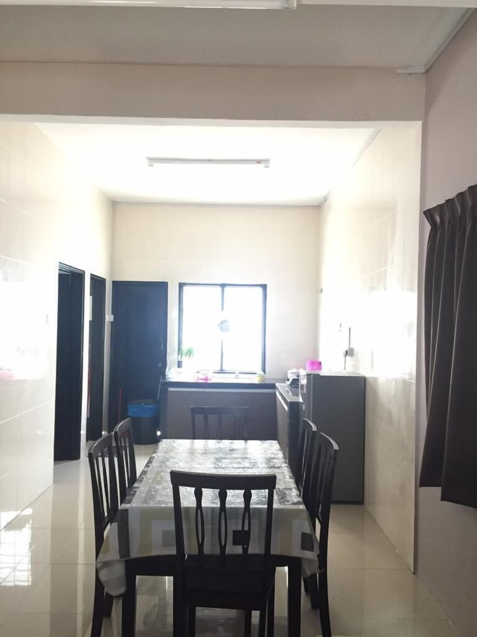 Economy House, 4 Bedrooms | In-room dining
