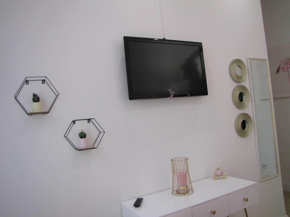 Standard Double Room | Down comforters, iron/ironing board, free WiFi, bed sheets