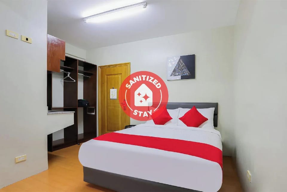 Desk, blackout drapes, iron/ironing board, free WiFi