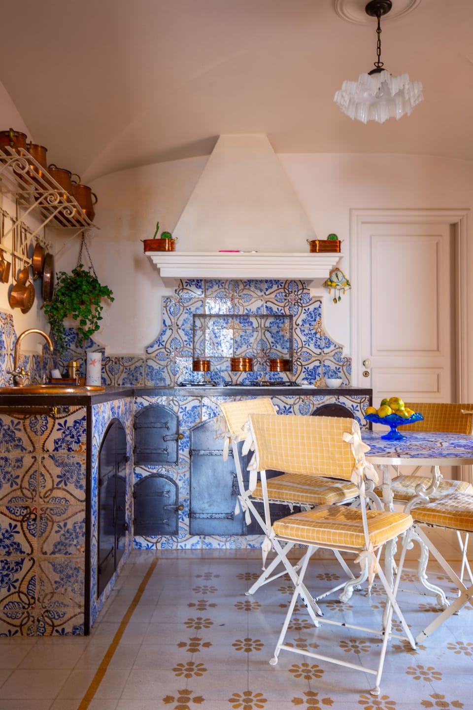 Apartment, 2 Bedrooms | Private kitchen | Full-size fridge, microwave, oven, stovetop
