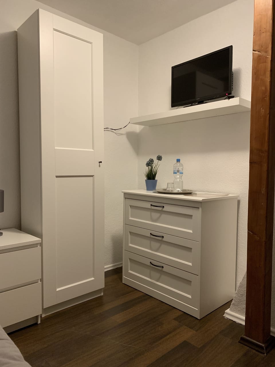 Basic Single Room (6, external bathroom) | 1 bedroom, desk, blackout drapes, iron/ironing board