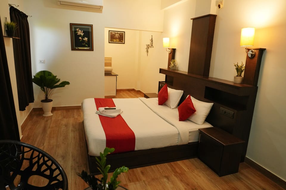 Superior Room | In-room safe, soundproofing, free WiFi, bed sheets