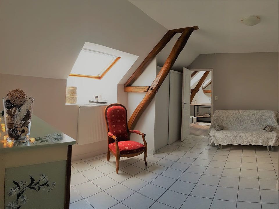 Family Room (Bouinotte) | Living room | Flat-screen TV