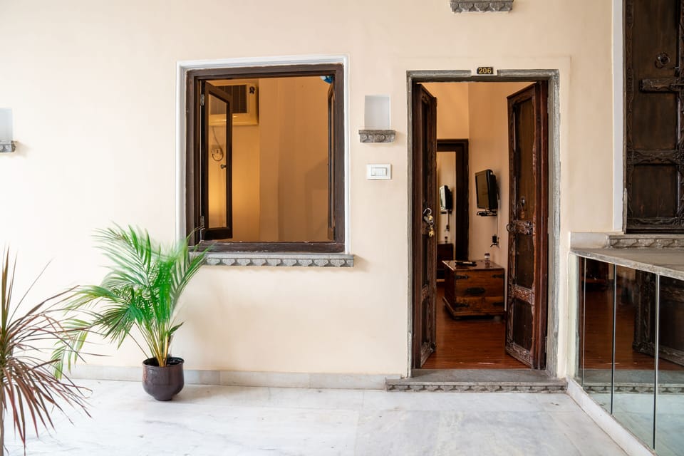 Standard Room | 1 bedroom, premium bedding, blackout drapes, free WiFi