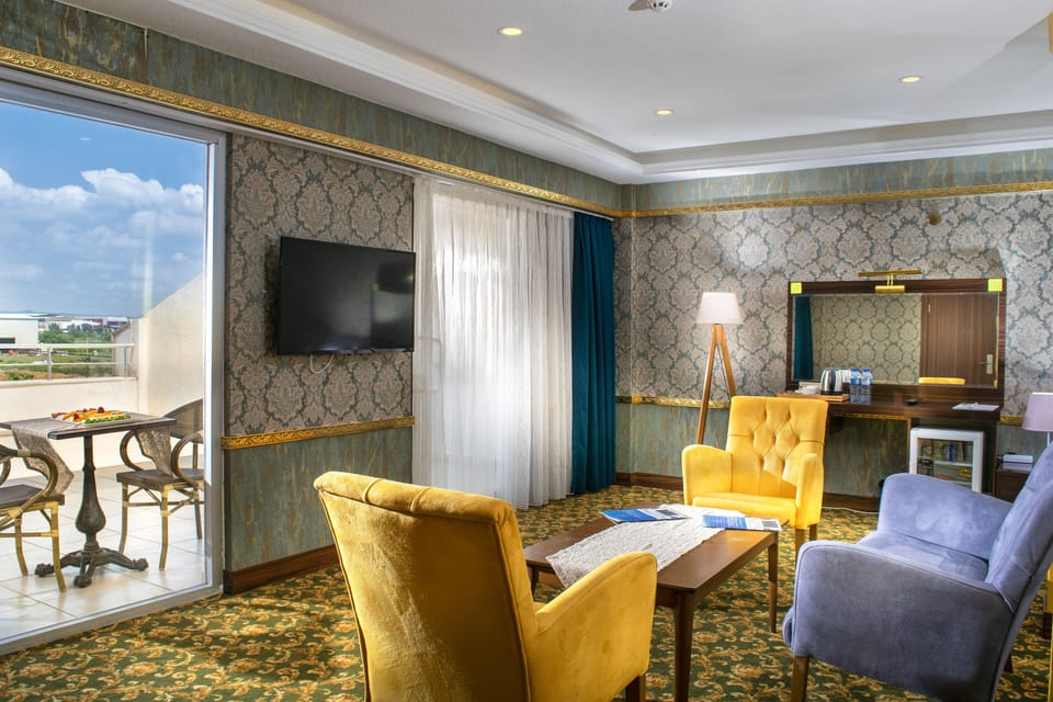 Deluxe Double Room | Egyptian cotton sheets, premium bedding, in-room safe, desk