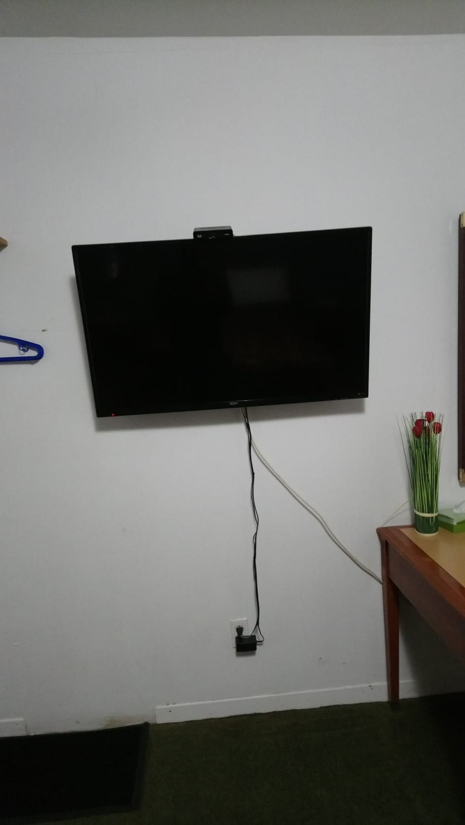 Standard Room | Desk, WiFi (free), bed sheets