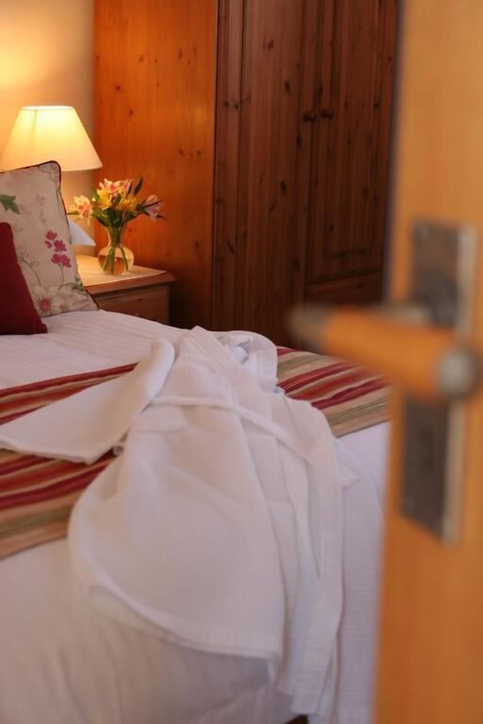 Rebecca | Blackout drapes, iron/ironing board, free WiFi, bed sheets