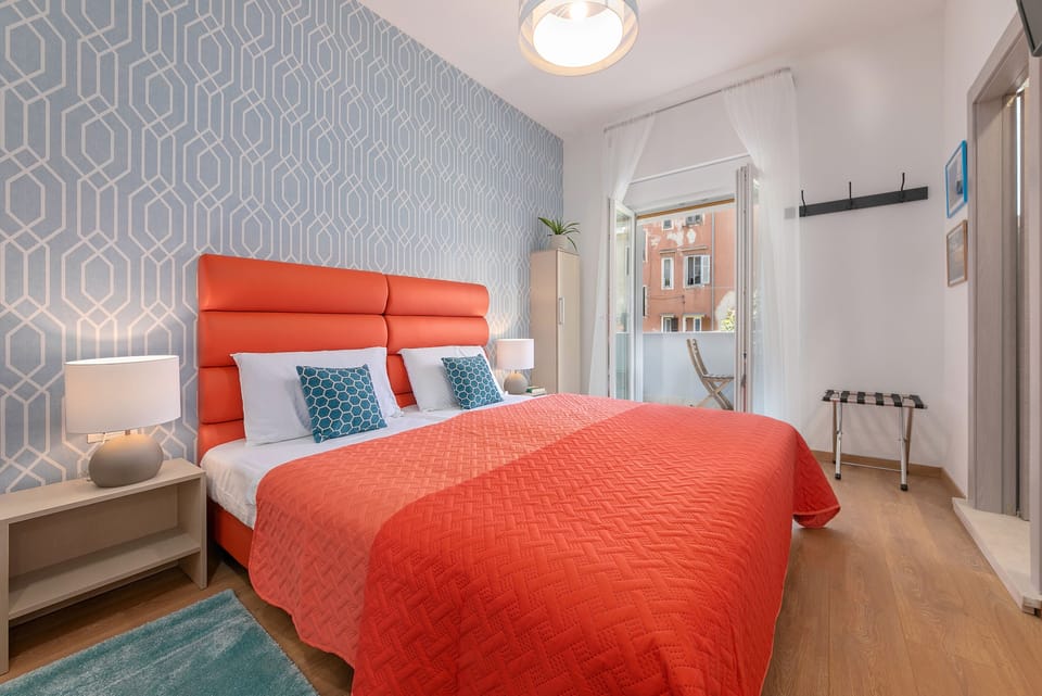 Superior Double or Twin Room, City View | 1 bedroom, in-room safe, desk, soundproofing
