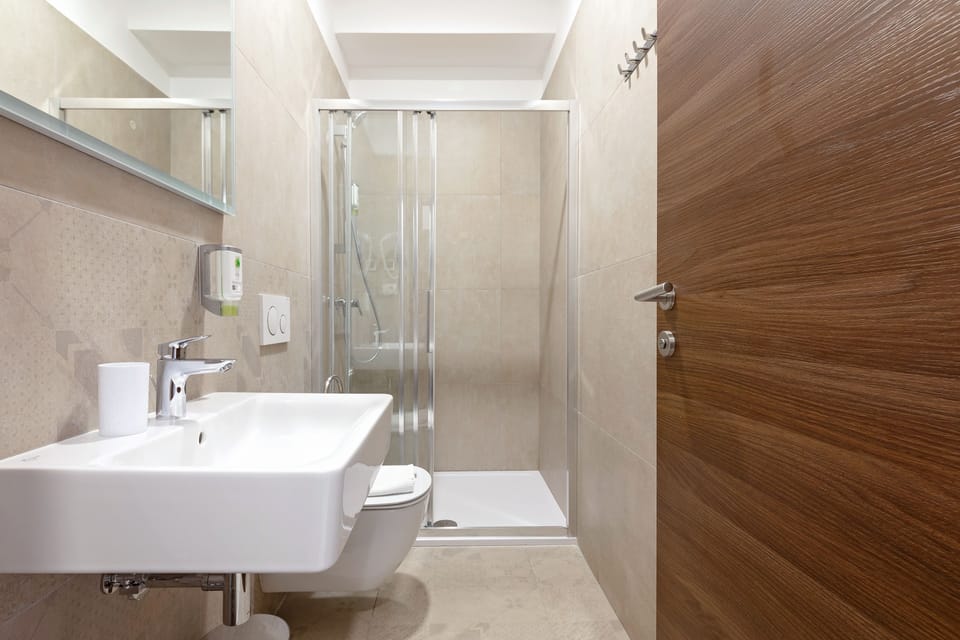 Superior Double or Twin Room | Bathroom | Shower, hair dryer, towels, soap