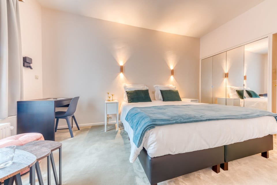Standard Room | 1 bedroom, minibar, in-room safe, individually decorated