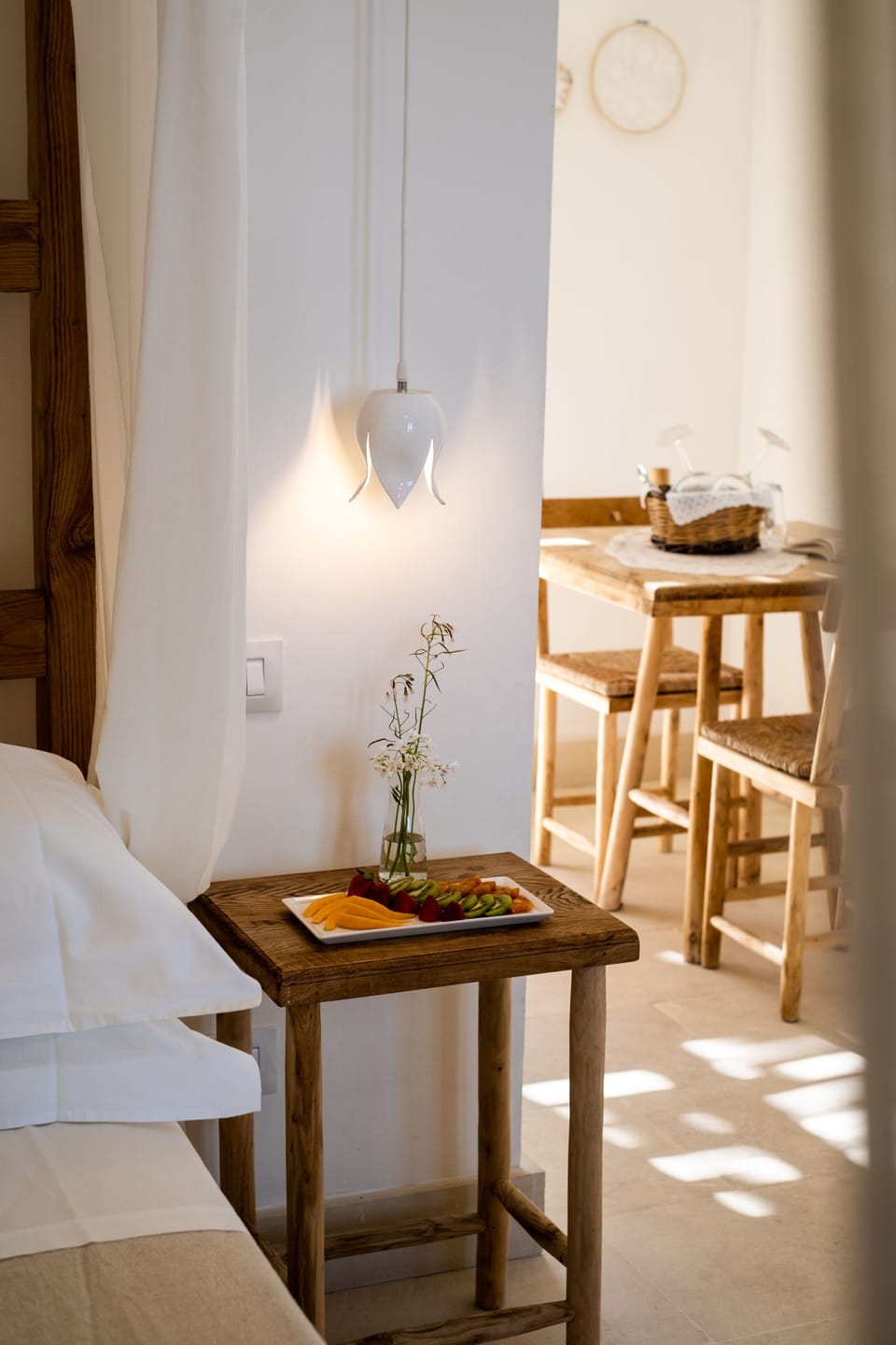 Deluxe Room | Minibar, individually decorated, individually furnished, free WiFi