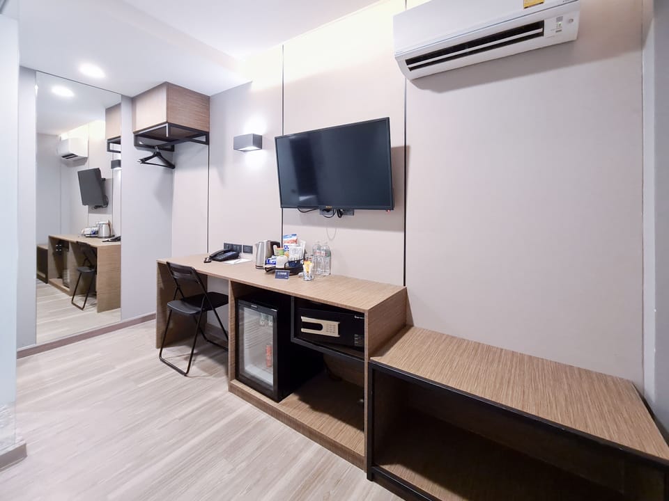 42-inch flat-screen TV with cable channels, TV