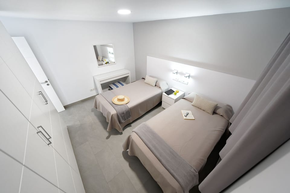Apartment, 2 Bedrooms, Balcony, Ocean View | 2 bedrooms, free cribs/infant beds, free WiFi, bed sheets