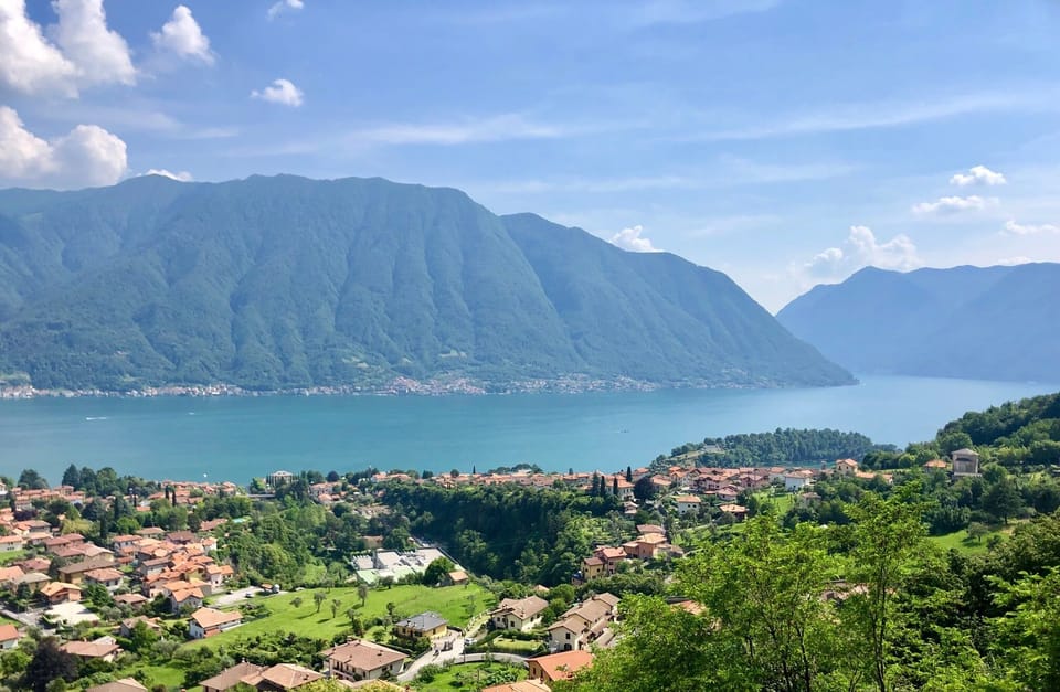 180 degree lake views await you!


 Lenno Villa Panoramica