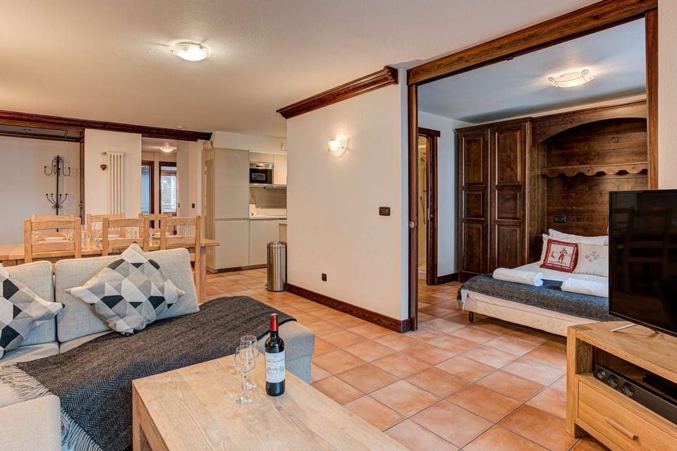 Apartment Kitson - Alpes Travel - Central Chamonix 8