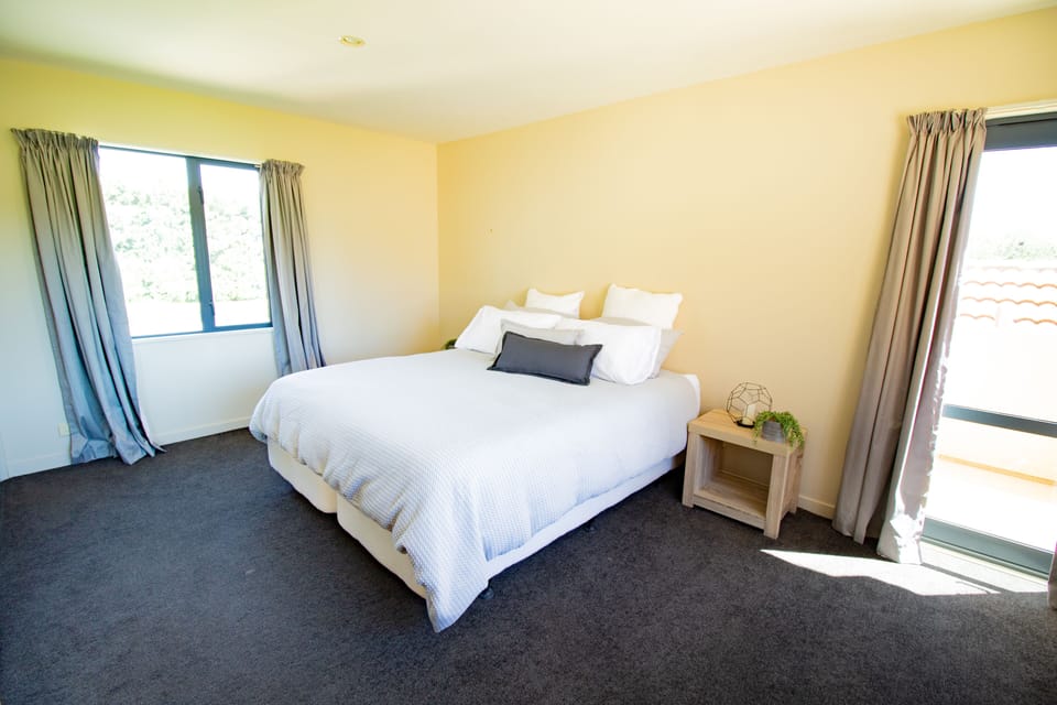 Deluxe Double Room (Lake Room) | Blackout drapes, iron/ironing board, WiFi (free), individually decorated