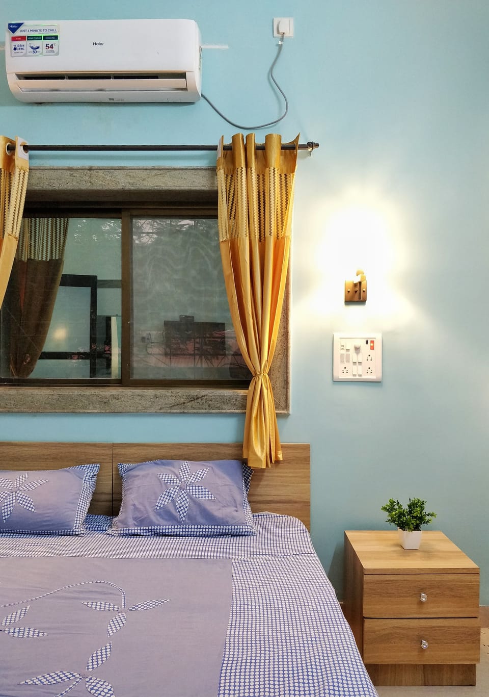 1 RK | Desk, laptop workspace, free WiFi, bed sheets