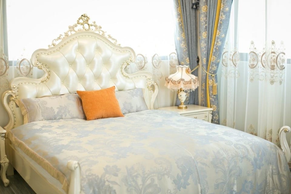 Deluxe Double Room, Ocean View | Select Comfort beds, desk, blackout drapes, free WiFi