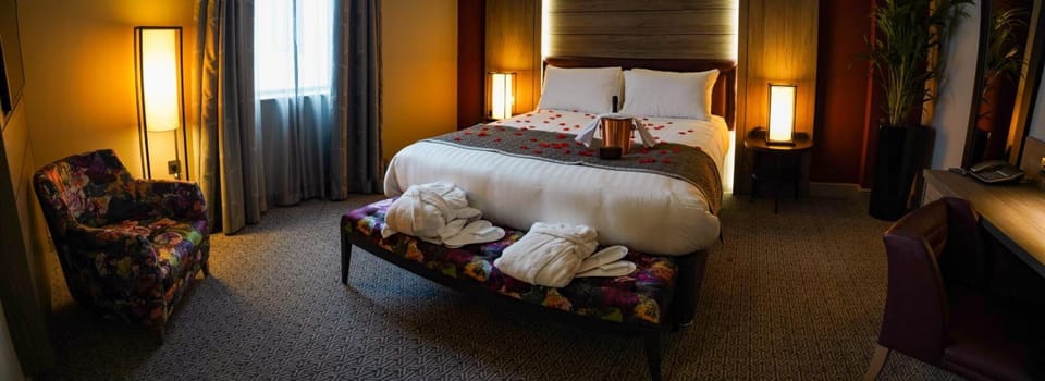 Junior Double Room | In-room safe, individually decorated, desk, laptop workspace