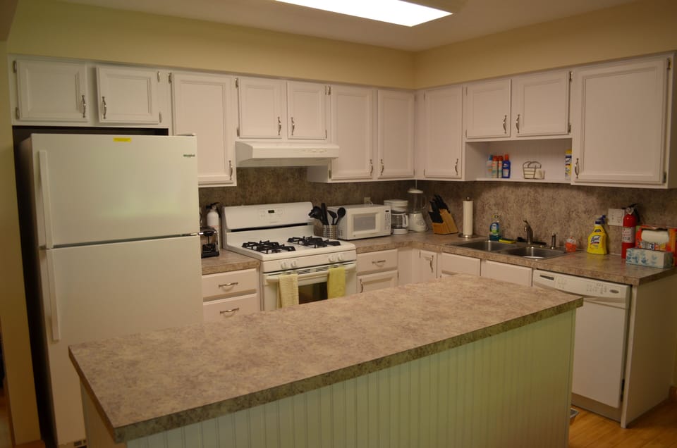 Kitchen with island