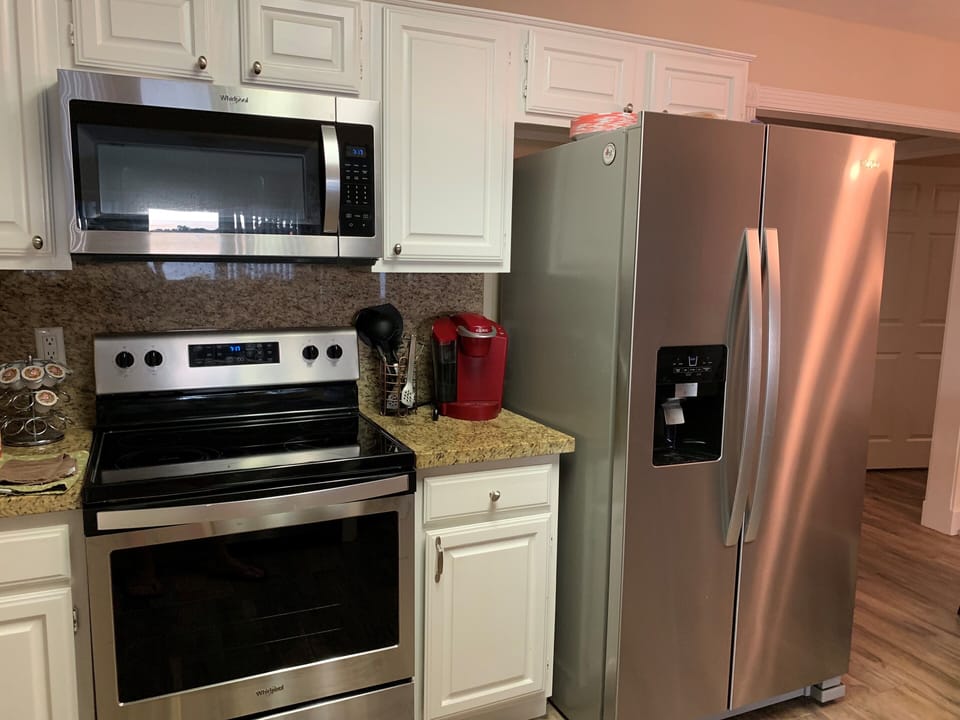 Updated kitchen appliances 