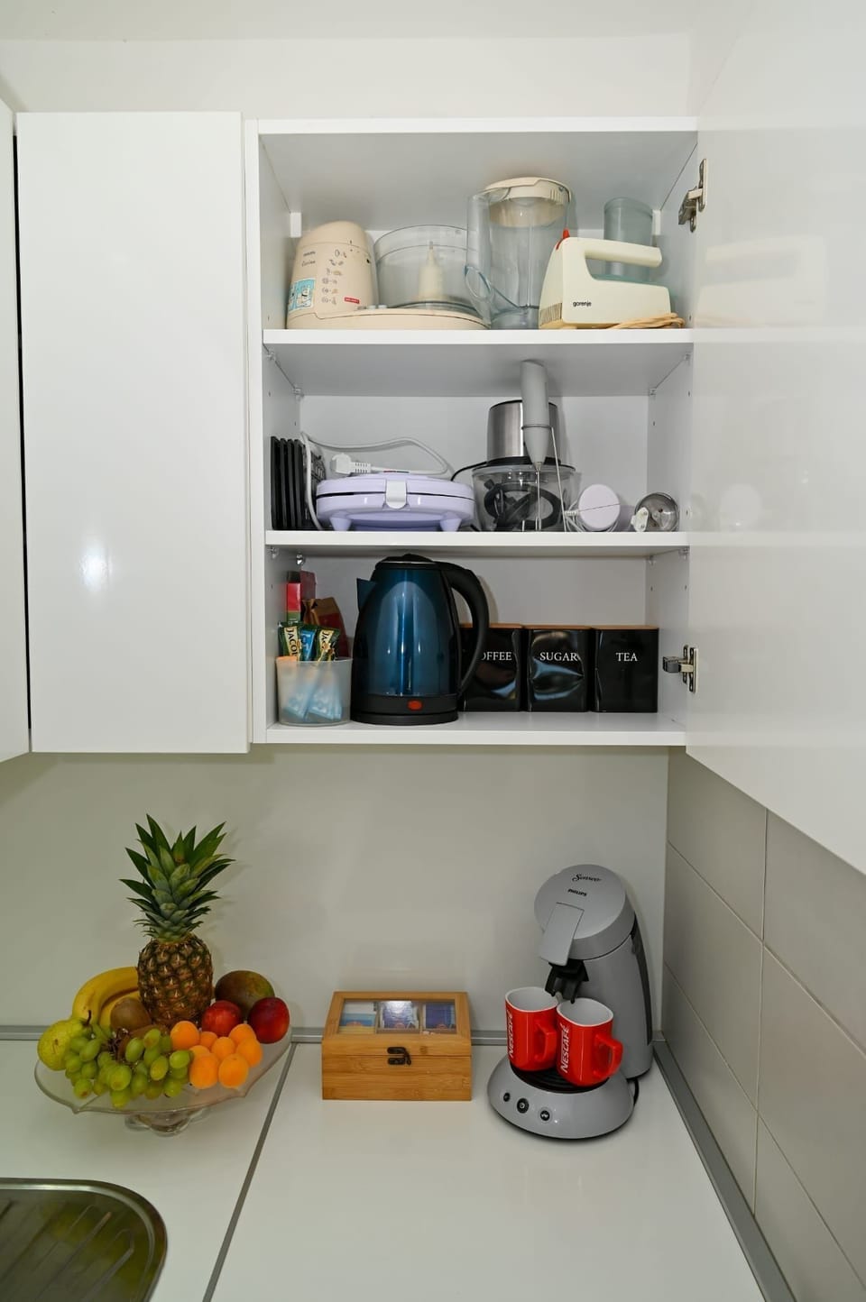 House | Private kitchen | Fridge, stovetop