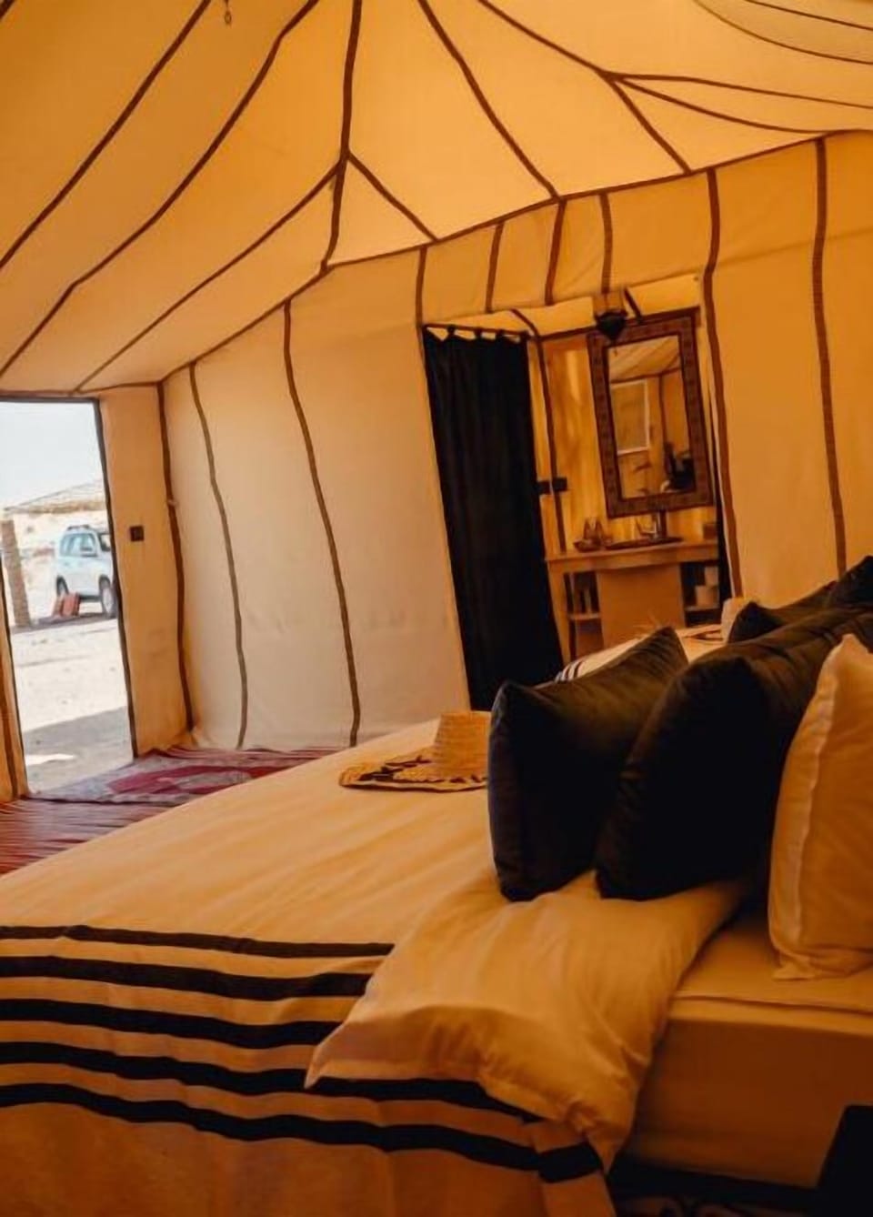 Soundproofing, WiFi (free), bed sheets