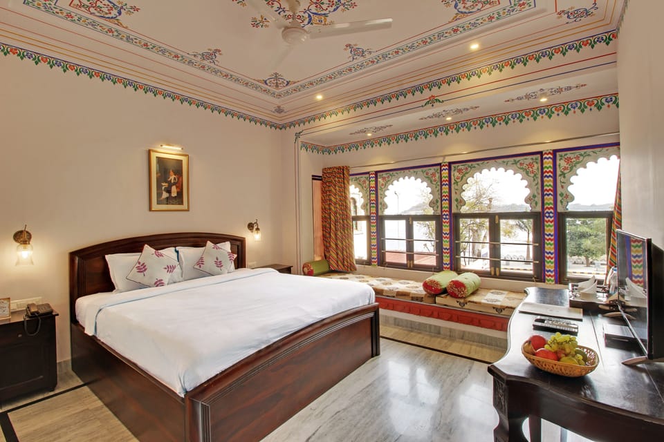 Super Deluxe Room | Desk, soundproofing, iron/ironing board, free WiFi