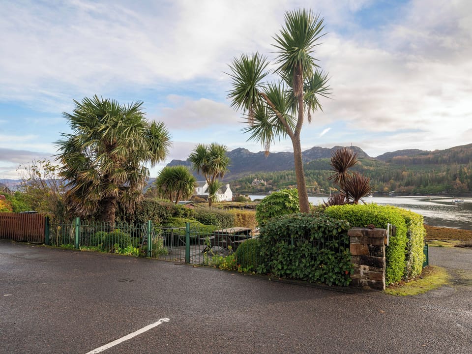 Surrounding area | Faodail, Plockton