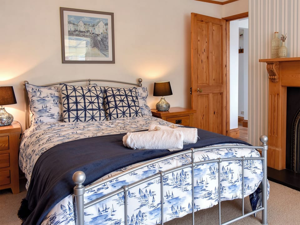 Double bedroom | Bay Cottage, Par, near St Austell