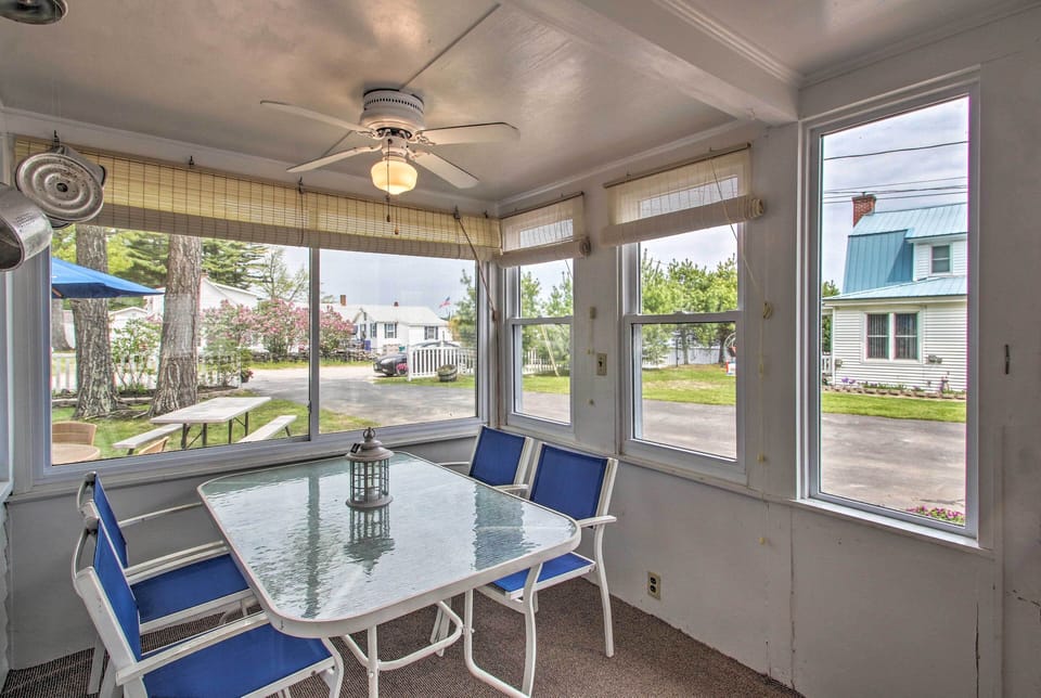 Sunroom | Futon