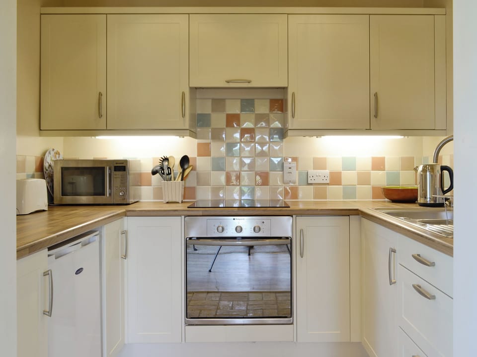 Fully appointed fitted kitchen | The Studio, Hinton, near Saxmundham