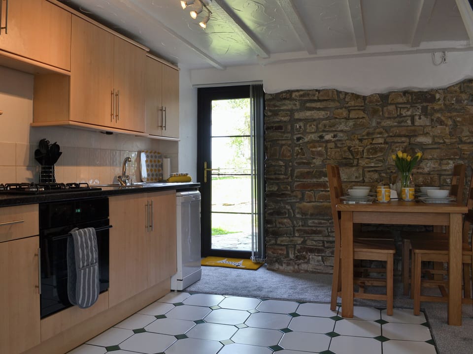 Kitchen and dining area | Willow Cottage, Woolfardisworthy, near Bideford
