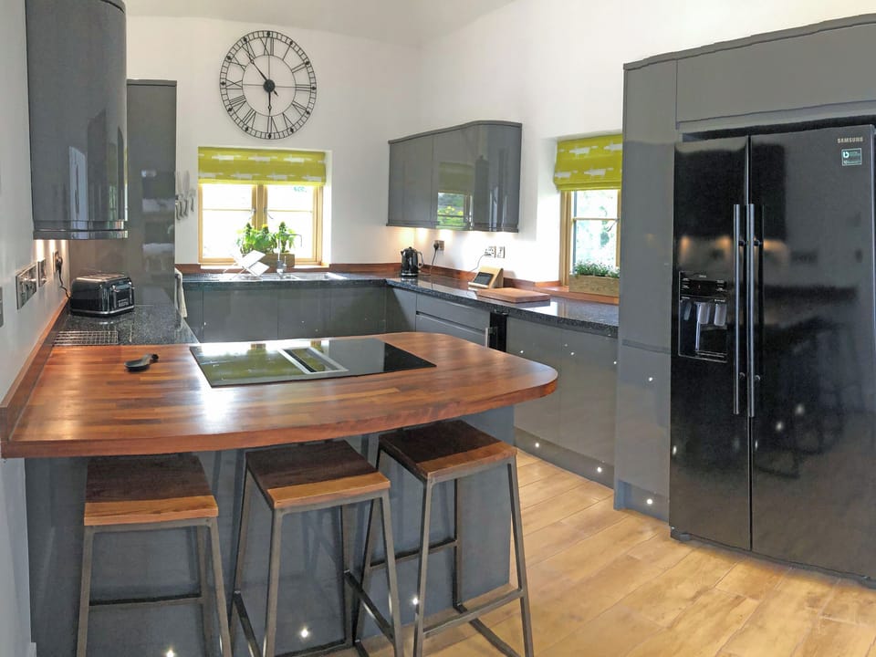 Fully fitted kitchen | Manor Lodge Stables, Wiston, near Haverfordwest