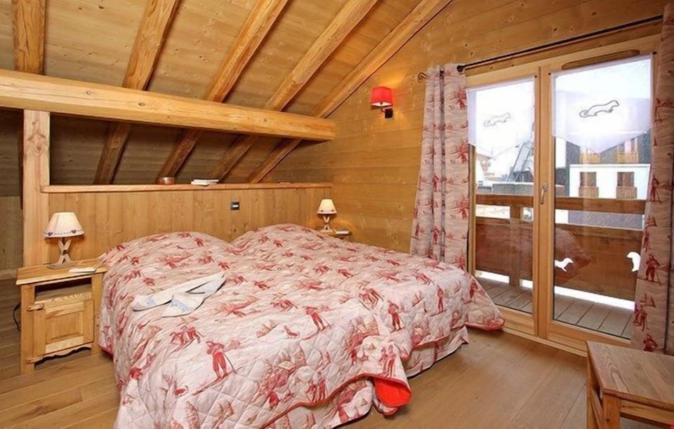 Relax on the comfy Double bed after a day outside.