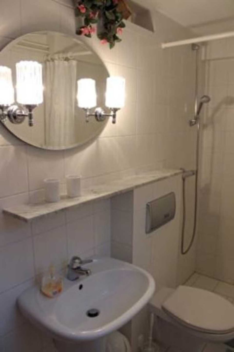 Room 3 - Guestroom at Tiefwarensee Bed and Breakfast in Waren