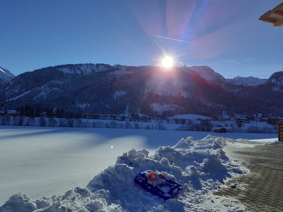 Snow and ski sports