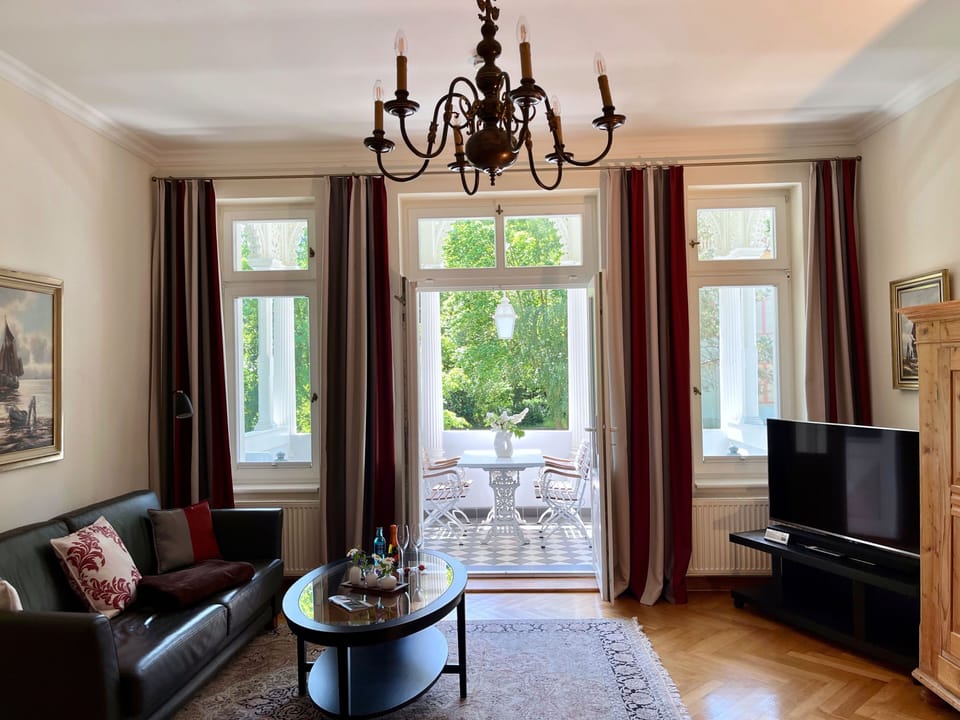 a. First floor - Floor - Villa Achterkerke Villa in Heringsdorf