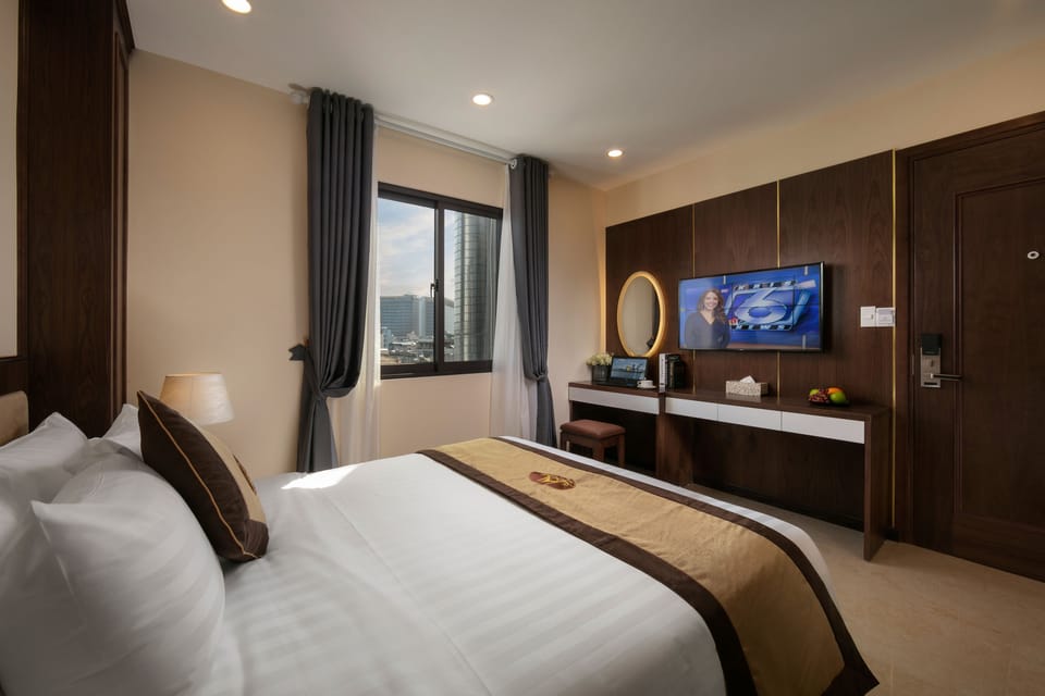 Superior Double Room | Premium bedding, minibar, in-room safe, desk