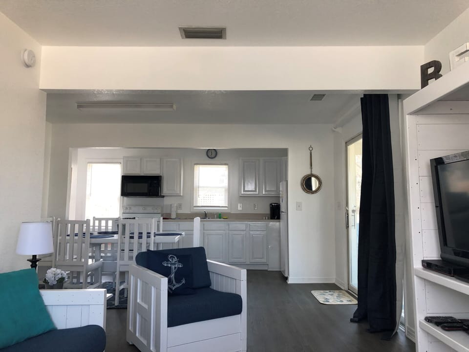 Family Room & Kitchen