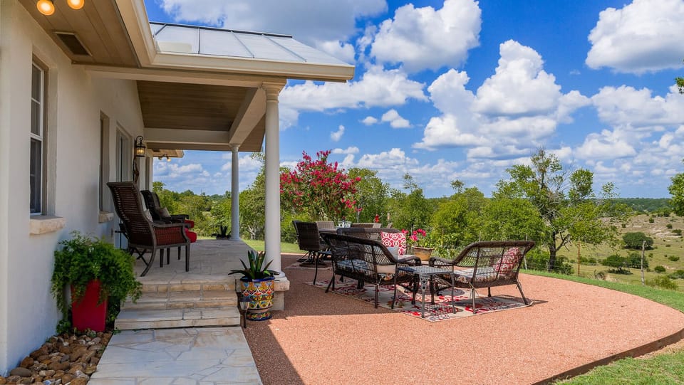 Lucky Star Ranch Guesthouse