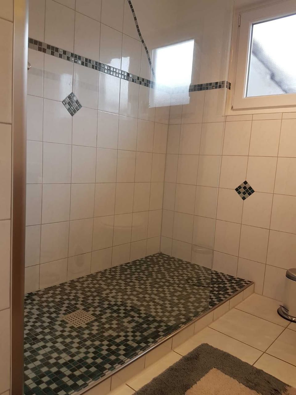 Apartment 100sqm 4 rooms terrace 25sqm 1 garage and 1 parking space - Apartment in Ortenau