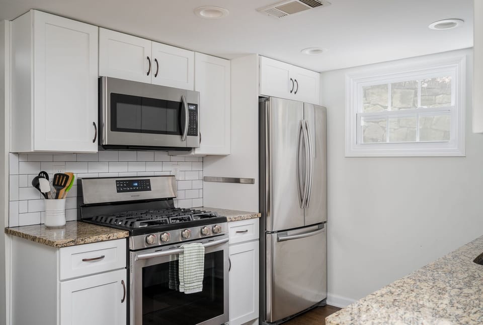 Full service kitchen