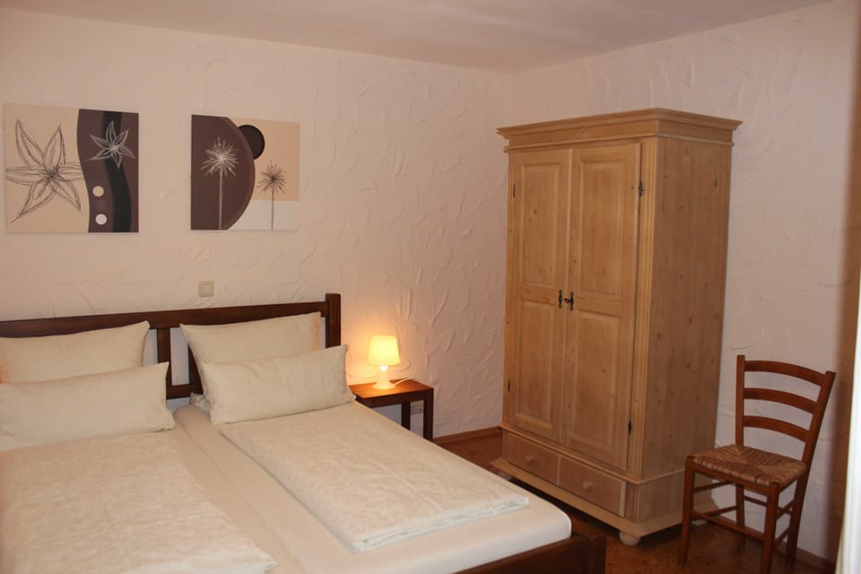 Guesthouse Kril - Holiday apartment Kril, 50sqm Bed and Breakfast in Rust