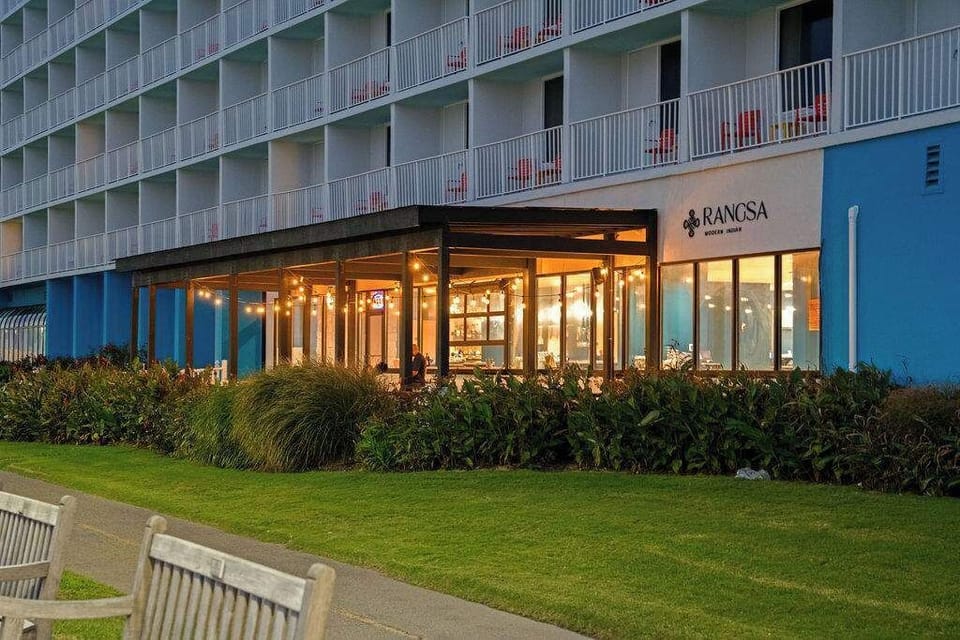 Exterior and Rangsa Entrance (onsite Restuarant)