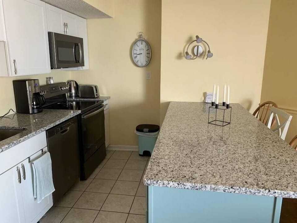 Kitchen (2)