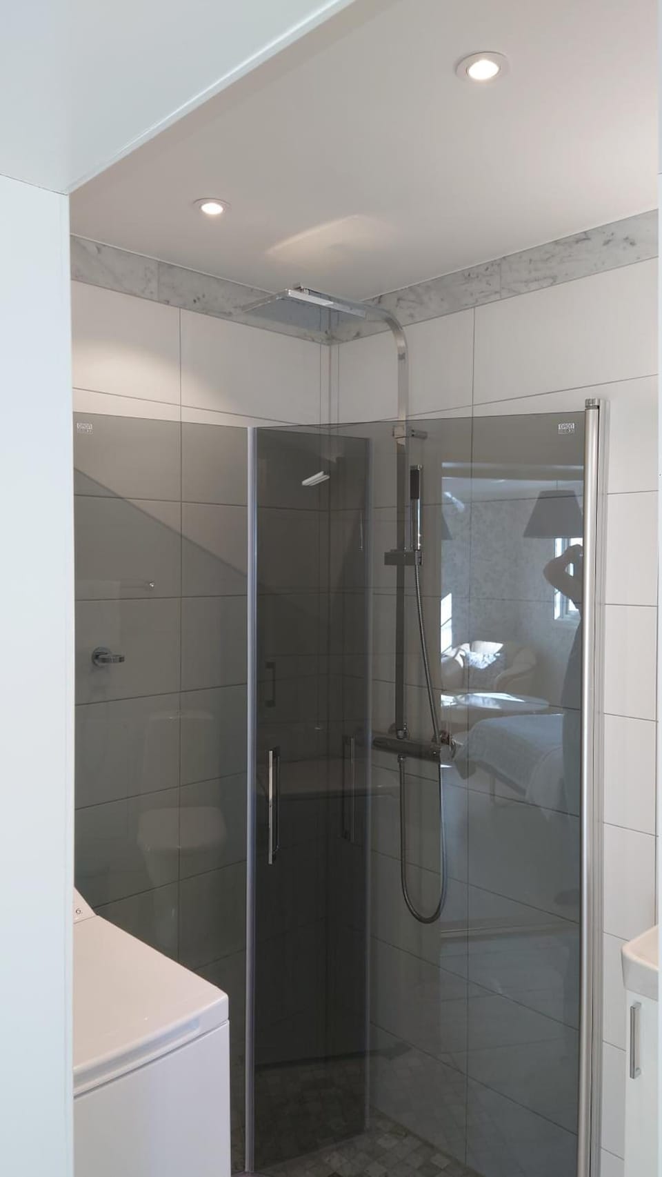 Shower, towels, soap, shampoo