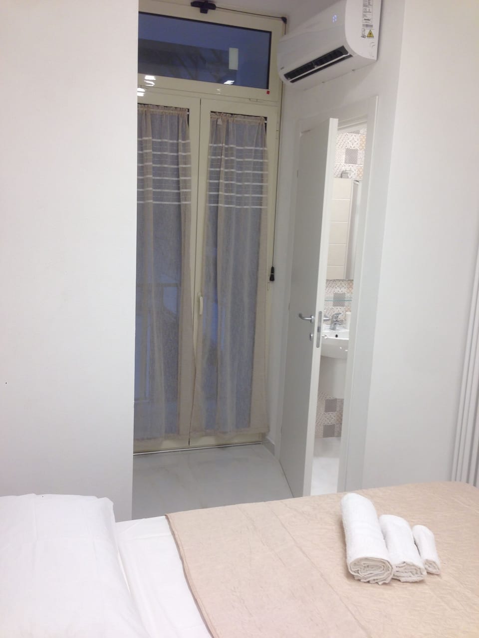 Classic Room | In-room safe, blackout drapes, soundproofing, rollaway beds
