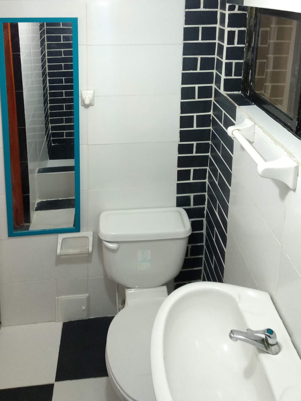 Loft | Bathroom | Shower, free toiletries, towels, soap